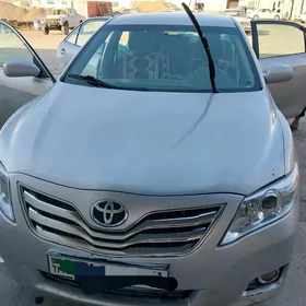 Toyota Camry 2010