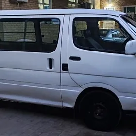 Toyota Hiace 2001