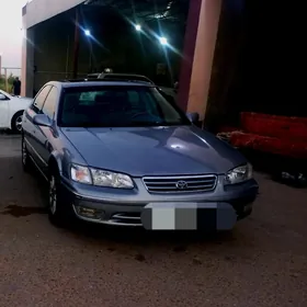 Toyota Camry 1999