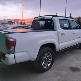 Toyota Tacoma 2018