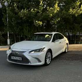 Lexus ES 350 2019