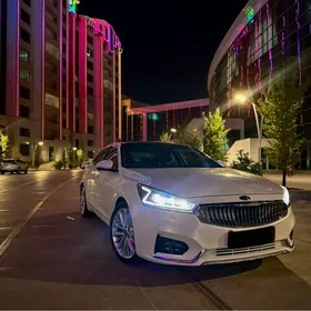 Kia Cadenza 2017