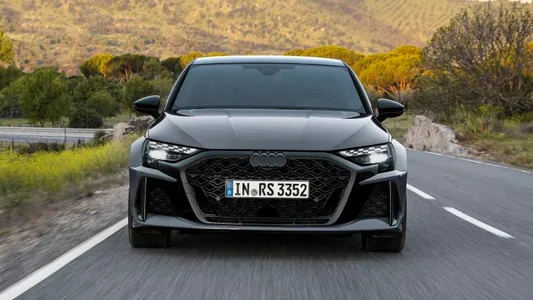 Audi представила последнюю модель с пятицилиндровым двигателем 2,5 TFSI