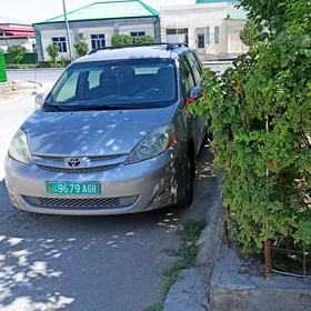 Toyota Sienna 2007