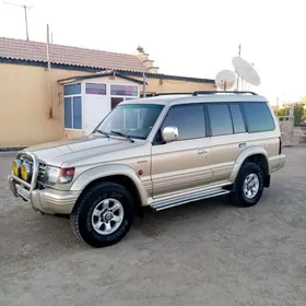 Mitsubishi Pajero 1994