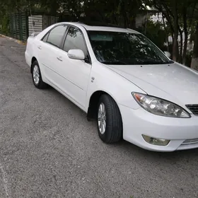 Toyota Camry 2004