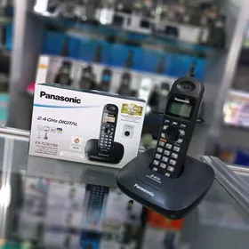 Damasny telefon panasonic