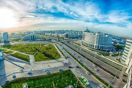 Aşgabat şäherindäki "Ykdysatçy" okuw merkezi diňleýjileri okuwa çagyrýar