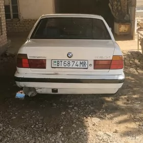 BMW 520 1990