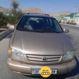 Toyota Sienna 2000