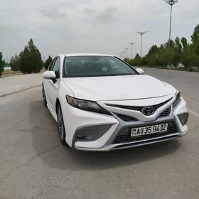 Toyota Camry 2021