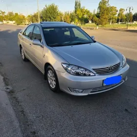 Toyota Camry 2004