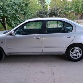 Nissan Primera 1998