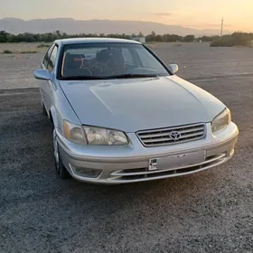 Toyota Camry 2001