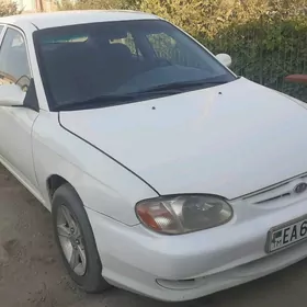 Kia Sephia 2000