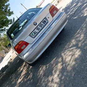 BMW E39 2001