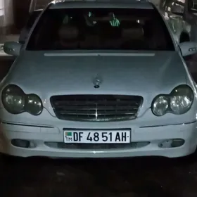 Mercedes-Benz E320 2003