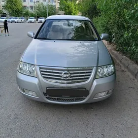 Nissan Sunny 2010