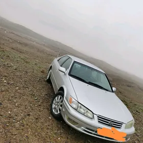 Toyota Camry 2001