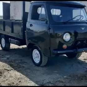 UAZ Profi 1988