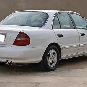 Hyundai Sonata 1996