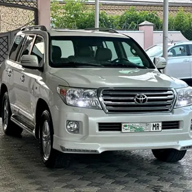 Toyota Land Cruiser 2011