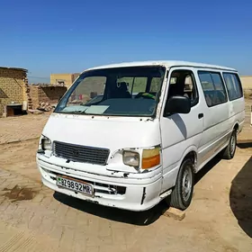 Toyota Hiace 2001