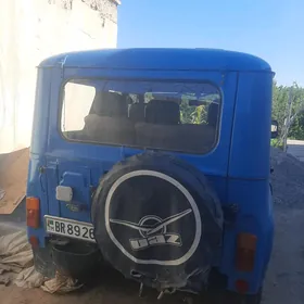 UAZ 469 2000