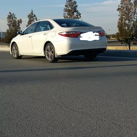 Toyota Camry 2016