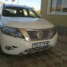 Nissan Pathfinder 2016