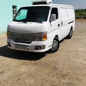 Nissan Urvan 2007