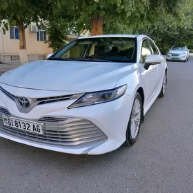 Toyota Camry 2018