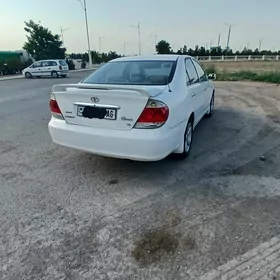 Toyota Camry 2004