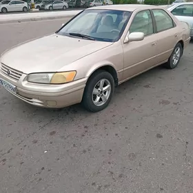 Toyota Camry 1997