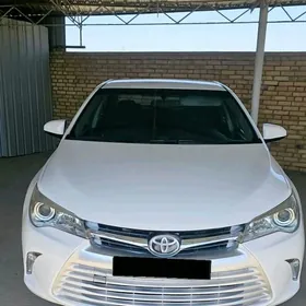 Toyota Camry 2016