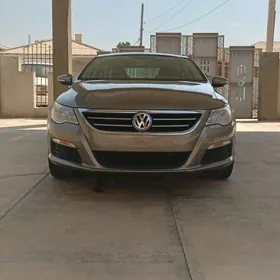 Volkswagen CC 2011