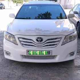 Toyota Camry 2010