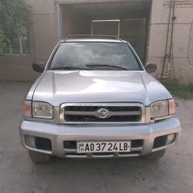 Nissan Pathfinder 2002