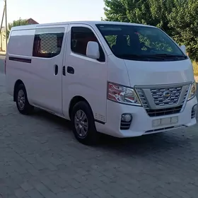 Nissan Urvan 2018