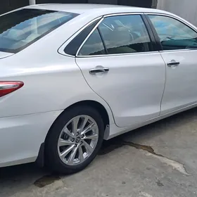 Toyota Camry 2016