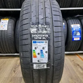 Royal Black 245/55R19