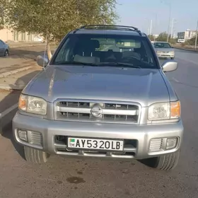 Nissan Pathfinder 2005