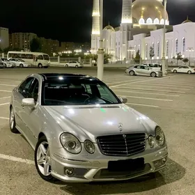 Mercedes-Benz E350 2005