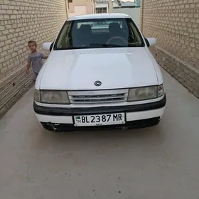 Opel Vectra 1992