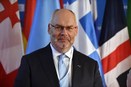 Serdar Berdimuhamedow Estoniýanyň Prezidenti Alar Karisi gutlady