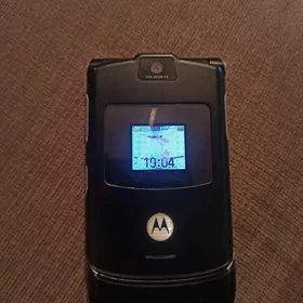 MOTOROLLA RAZR V3 ORGINALY