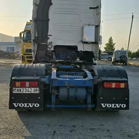 Volvo C70 2000