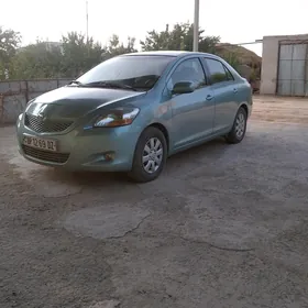 Toyota Yaris 2008