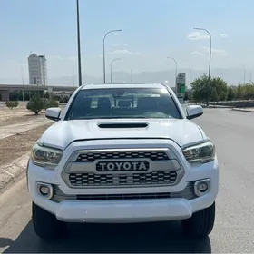 Toyota Tacoma 2021