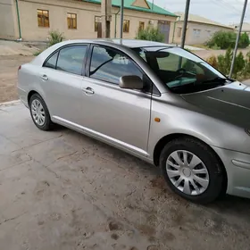 Toyota Avensis 2003